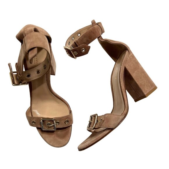 Gianvito Rossi Suede Hayes Buckle Detail Heels in Praline